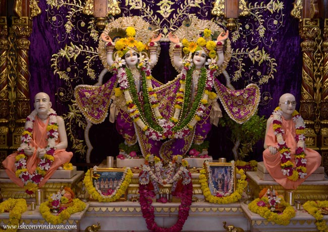 आइए करें मथुरा-वृंदावन के प्रसिद्ध मंदिरों के दर्शन...