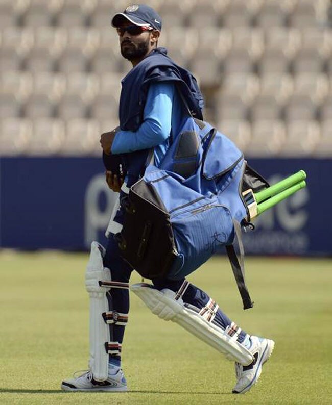 'सर' रवींद्र जडेजाः टीम इंडिया के 'रजनीकांत' को Happy B'day