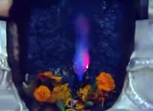 भक्तों की मनोकामनाएं पूरी करती हैं माता ज्वाला देवी