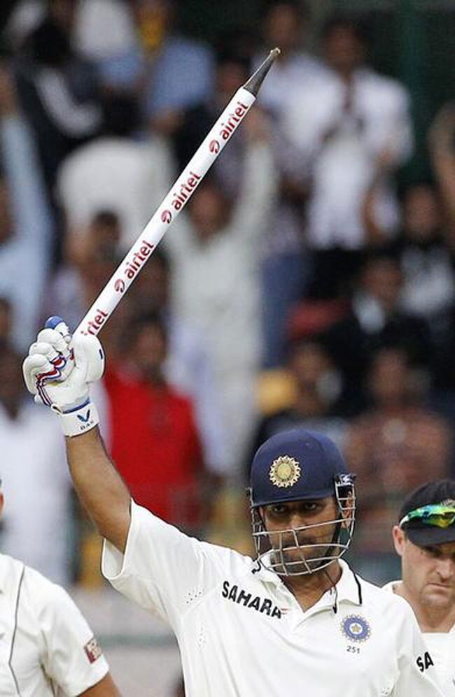 धूम धूम धोनी को Happy Birthday!