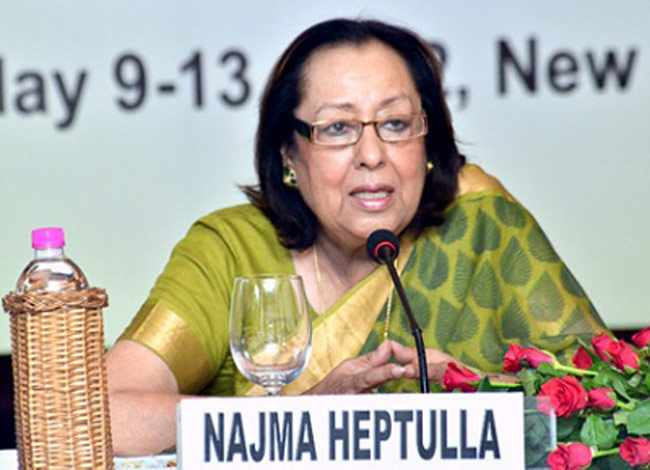 ये हैं मोदी सरकार के 'विवादजादे'