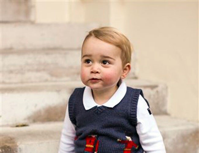 क्रिसमस मूड में हैं इंग्लैंड के प्रिंस जॉर्ज