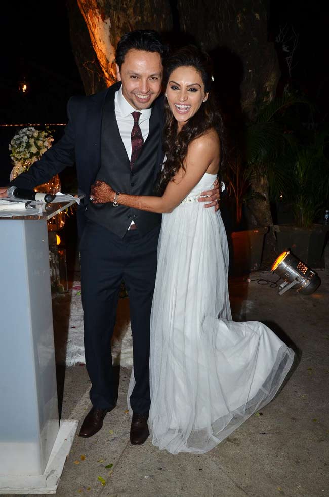 पूर्बी जोशी के हाथ हुए पीले, ये हैं शादी की अनदेखी तस्वीरें