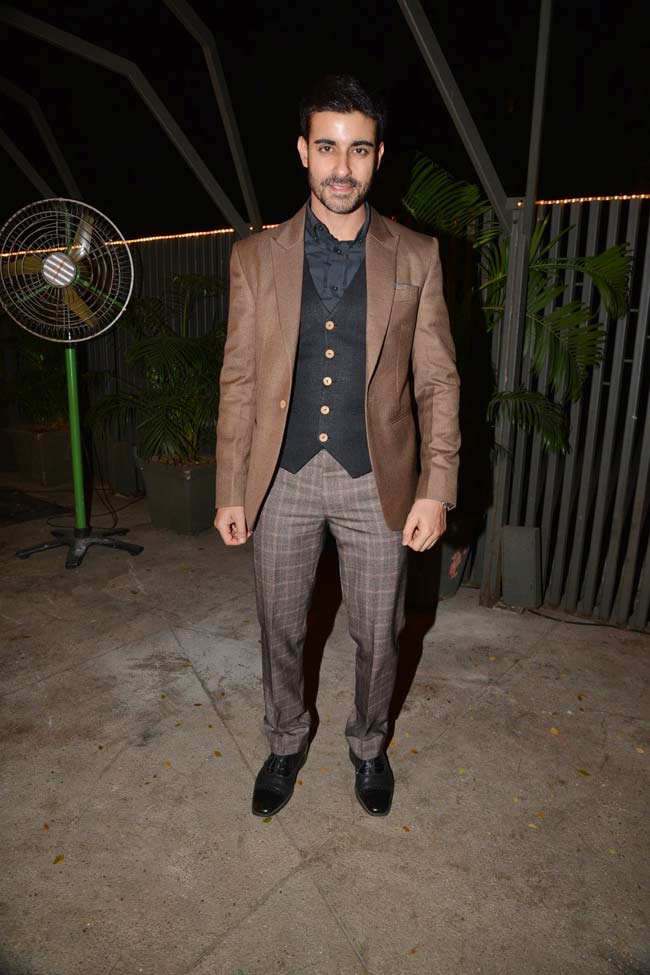 पूर्बी जोशी के हाथ हुए पीले, ये हैं शादी की अनदेखी तस्वीरें