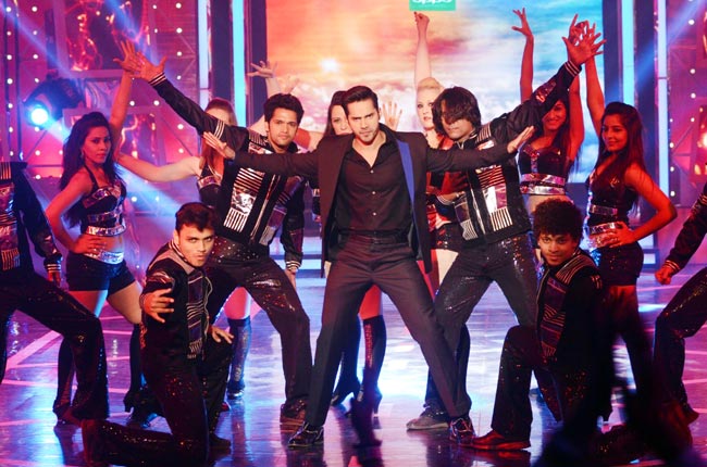 Bigg Boss के सेट पर लॉन्च होगा बदलापुर का गाना