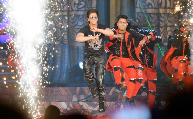 स्टारडस्ट अवॉर्ड समारोह में खूब लगे सितारों के ठुमके