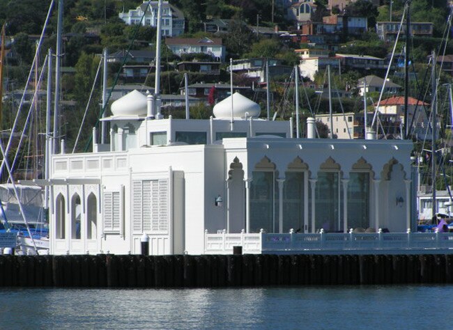 दुनिया में और भी हैं ताजमहल...