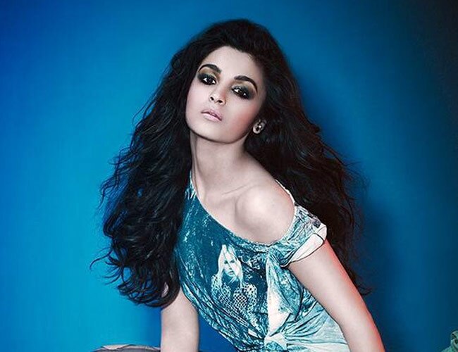 उफ्फ! ये हैं बॉलीवुड की 20 सिंगल क्यूट अभिनेत्रियां...