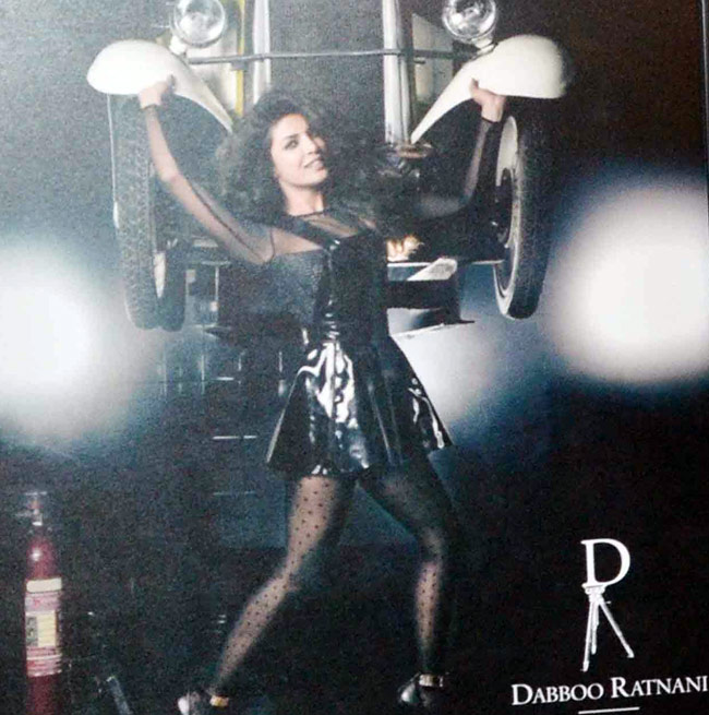 डब्बू रत्नानी के कैलेंडर शूट के लिए टॉपलेस हुईं श्रद्धा कपूर