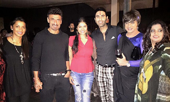 नए साल के जश्न में गौहर खान के ठुमकों ने बांधा समां