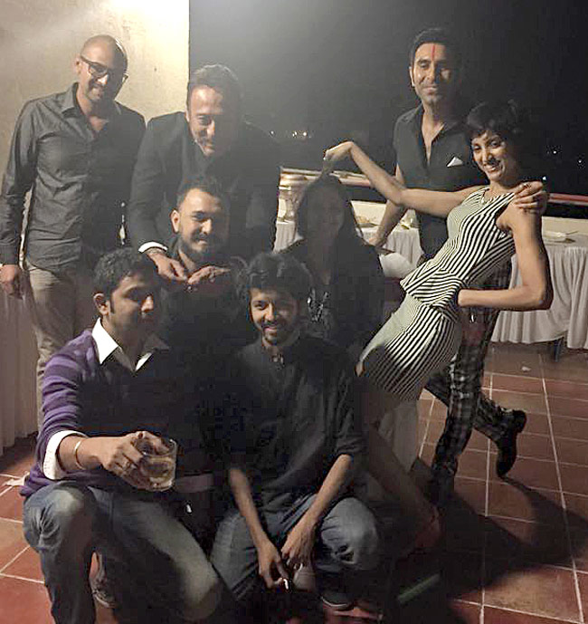 नए साल के जश्न में गौहर खान के ठुमकों ने बांधा समां