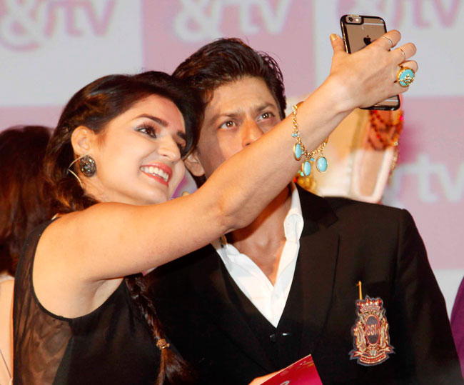 &TV के गेम शो के होस्ट बने शाहरुख खान