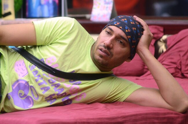 Bigg Boss: करिश्मा और अली में फिर से हुई लड़ाई