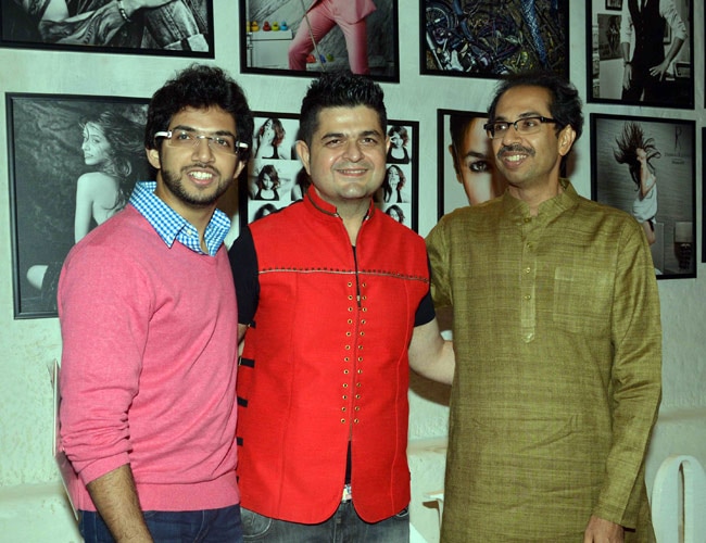 डब्बू रत्नानी के कैलेंडर लॉन्च पर उमड़ा बॉलीवुड