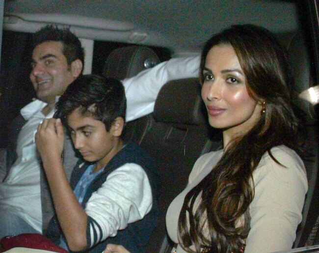 'डॉली की डोली' की स्क्रीनिंग पर पहुंचे बॉलीवुड सितारे