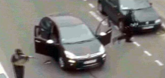 कुछ ऐसे हुआ पेरिस में आतंकी हमला