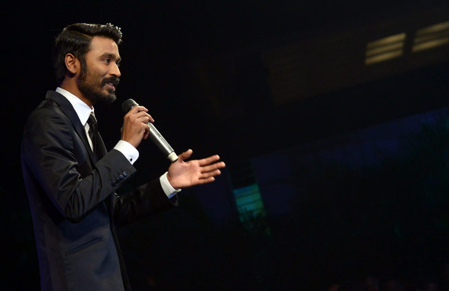 तीन मेगास्टार और संगीतमय 'शमिताभ' शाम...