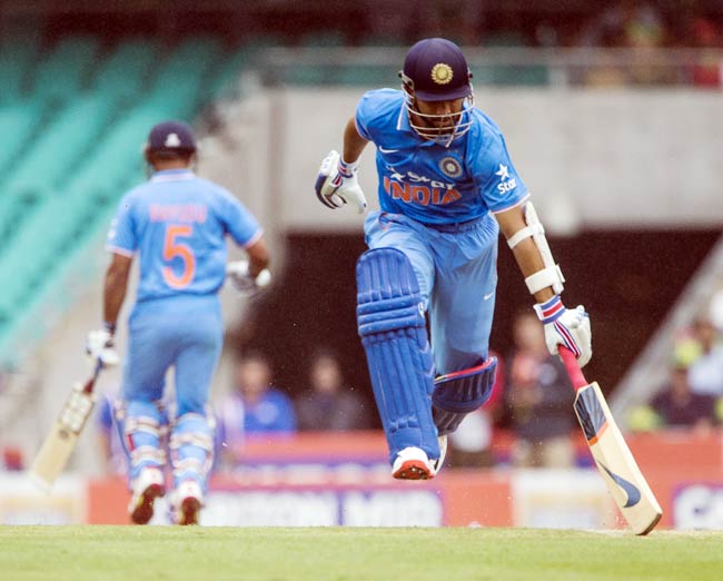 कुछ यूं बारिश की भेंट चढ़ा सिडनी वनडे