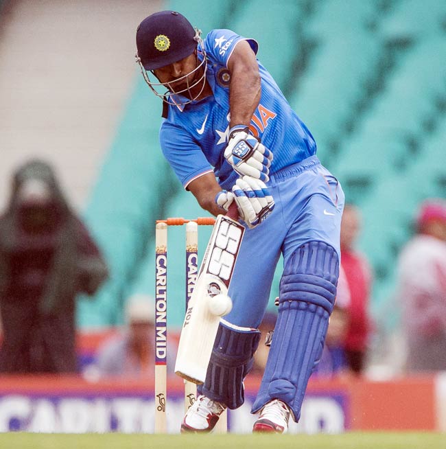 कुछ यूं बारिश की भेंट चढ़ा सिडनी वनडे