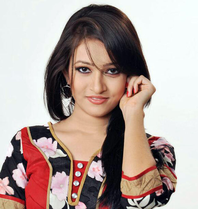 क्रिकेटर रुबेल पर रेप का इल्जाम लगाने वाली नाजनीन...