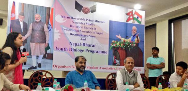 जानिए केजरीवाल के खिलाफ लड़ने वाली नूपुर शर्मा को...