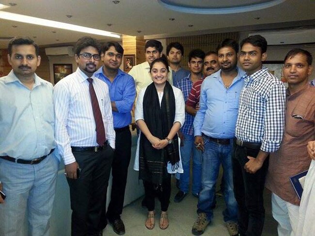 जानिए केजरीवाल के खिलाफ लड़ने वाली नूपुर शर्मा को...