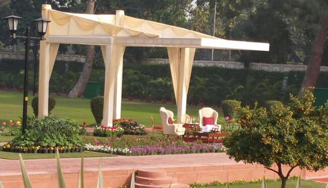 अमेरिका से आया मेरा दोस्त, दोस्त को...