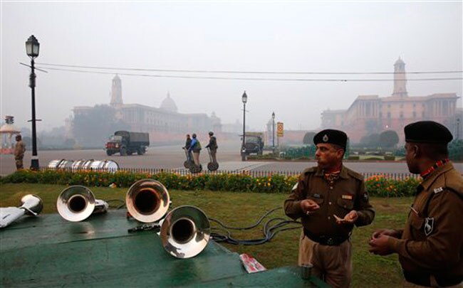ओबामा के स्वागत के लिए तैयारियों जोरों पर, देखें तस्वीरें