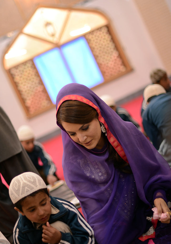 इमरान खान और रेहम की शादी की आधिकारिक तस्वीरें