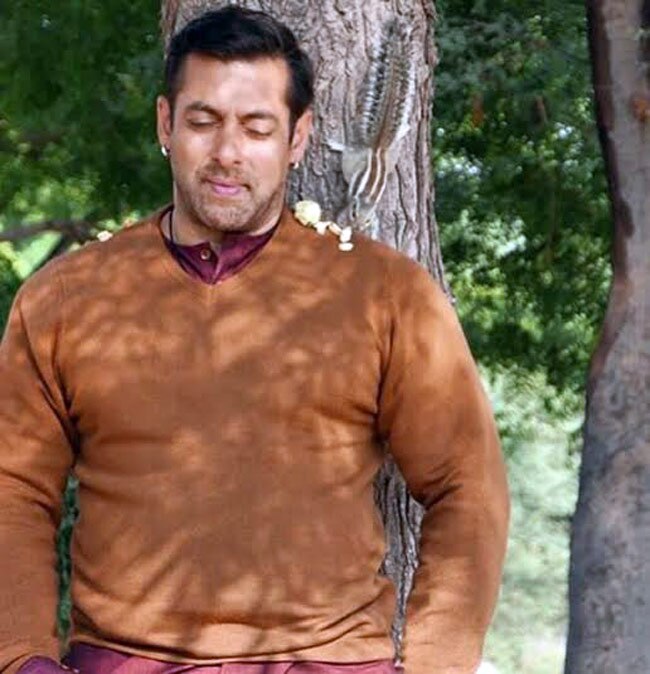 सलमान को हुआ ग‍िलहरी से प्‍यार, देखें तस्‍वीरें...