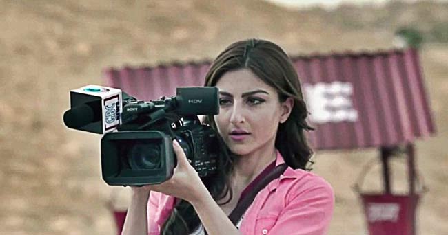 इन 20 फिल्मी पत्रकारों में कौन है आपका चहेता?