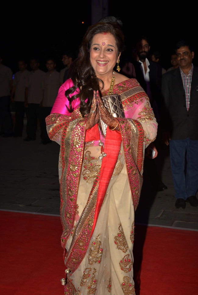 शत्रुघ्न सिन्हा के बेटे के रिसेप्शन पर पहुंचे सेलिब्रिटी