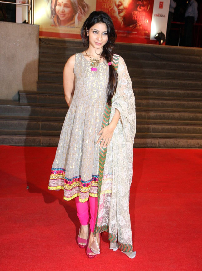 इंडियन टेलीविजन: 30 की उम्र पार कर चुकीं सेक्सी  एक्ट्रेस