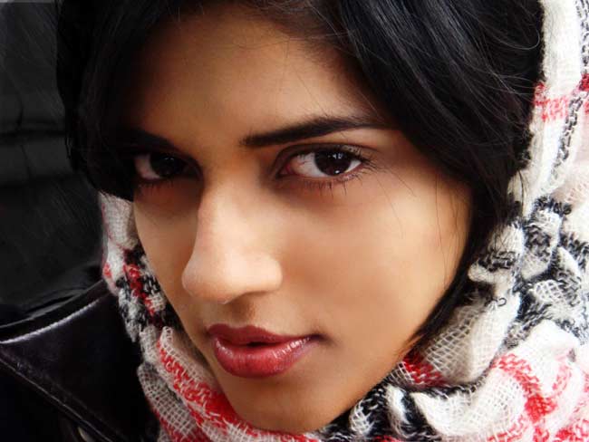 एक्‍ट्रेस वसुंधरा कश्‍यप की कुछ और तस्‍वीरें आईं सामने