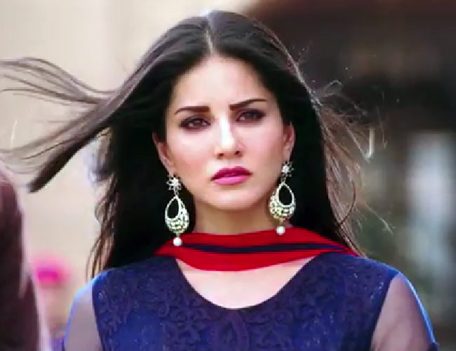 फिल्म 'लीला' में सनी लियोन का दिलकश अवतार