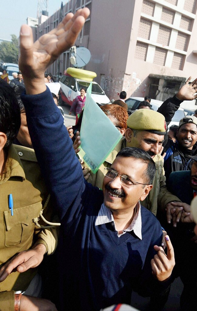 दिल्ली में दिग्गजों ने भी डाला वोट