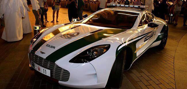 ये हैं दुनिया की बेहतरीन धांसू पुलिस कार