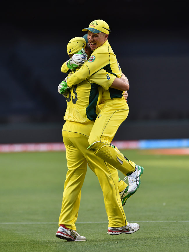 वर्ल्ड कप 2015: ऑस्ट्रेलिया ने इंग्लैंड को दी पटखनी