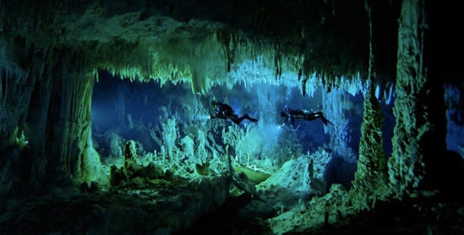 ये हैं दुनिया के टॉप 10 खतरनाक एडवेंचर स्पोर्ट्स...