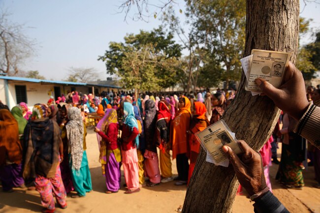 तस्वीरें: मतदान के दिन कैसा रहा दिल्ली का जोश