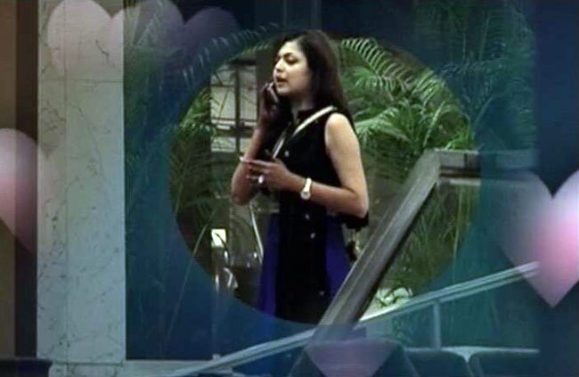 टीवी एक्ट्रेस दृष्टि धामी की शादी के संगीत की एक्सक्लूसिव तस्वीरें