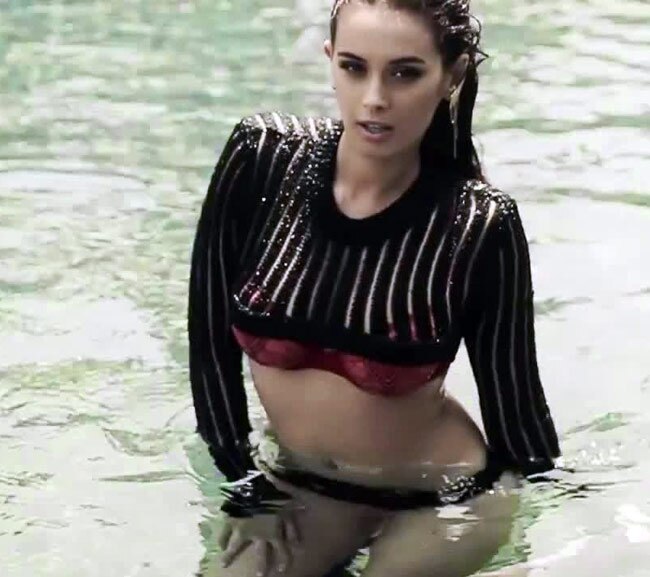 'बिकिनी एक्ट्रेस नहीं हूं' कहने वाली एक्ट्रेस के देखें बिकिनी लुक्स