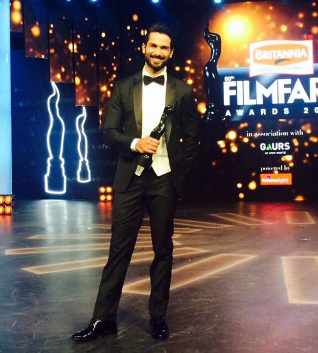 फिल्मफेयर अवॉर्ड: 'ब्लैक लेडी'  से ज्यादा इन हसीनाओं ने किया बेचैन