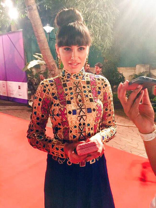 फिल्मफेयर अवॉर्ड: 'ब्लैक लेडी'  से ज्यादा इन हसीनाओं ने किया बेचैन