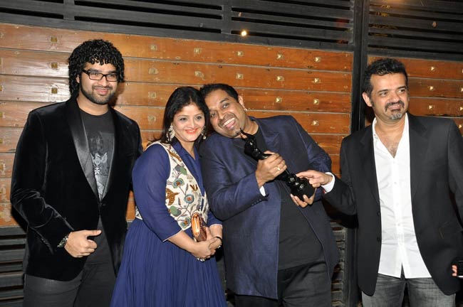 फिल्मफेयर अवॉर्ड: 'ब्लैक लेडी'  से ज्यादा इन हसीनाओं ने किया बेचैन