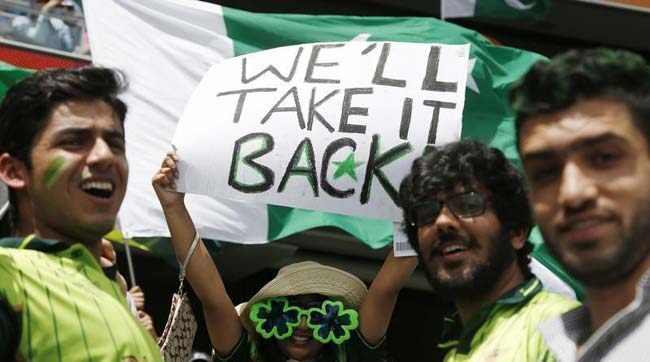 क्रिकेट के सबसे बड़े मुकाबले में जोश ही जोश, देखें तस्वीरें