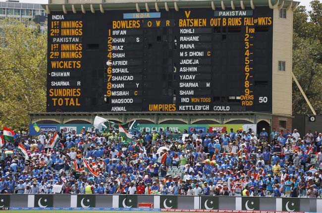 क्रिकेट के सबसे बड़े मुकाबले में जोश ही जोश, देखें तस्वीरें