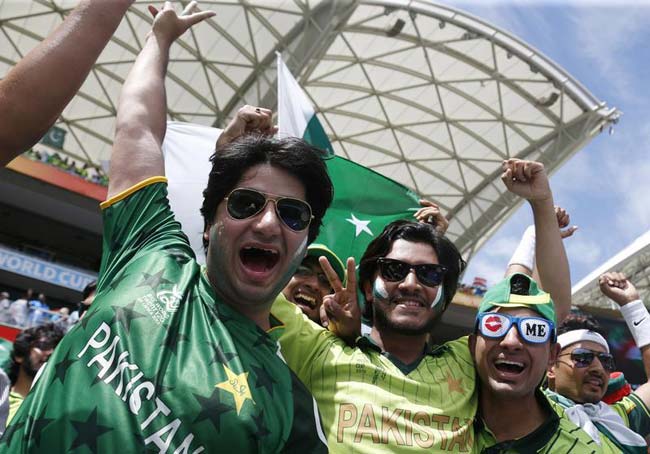 क्रिकेट के सबसे बड़े मुकाबले में जोश ही जोश, देखें तस्वीरें