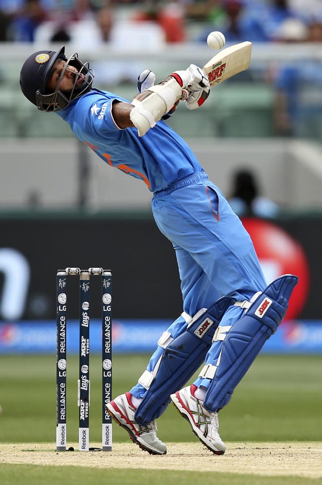 IND vs SA: धवन ने अफ्रीकी गेंदबाजों को धोया