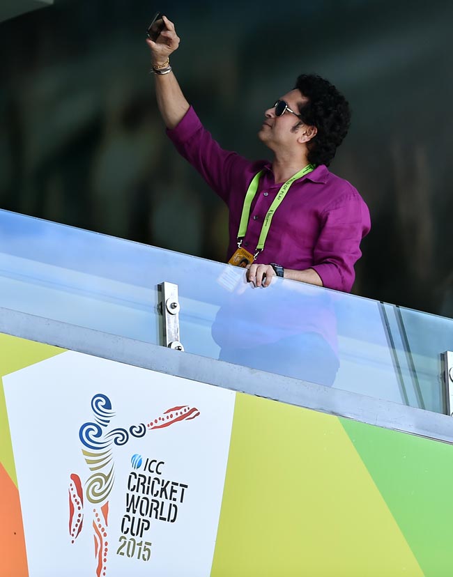 IND vs SA: धवन ने अफ्रीकी गेंदबाजों को धोया